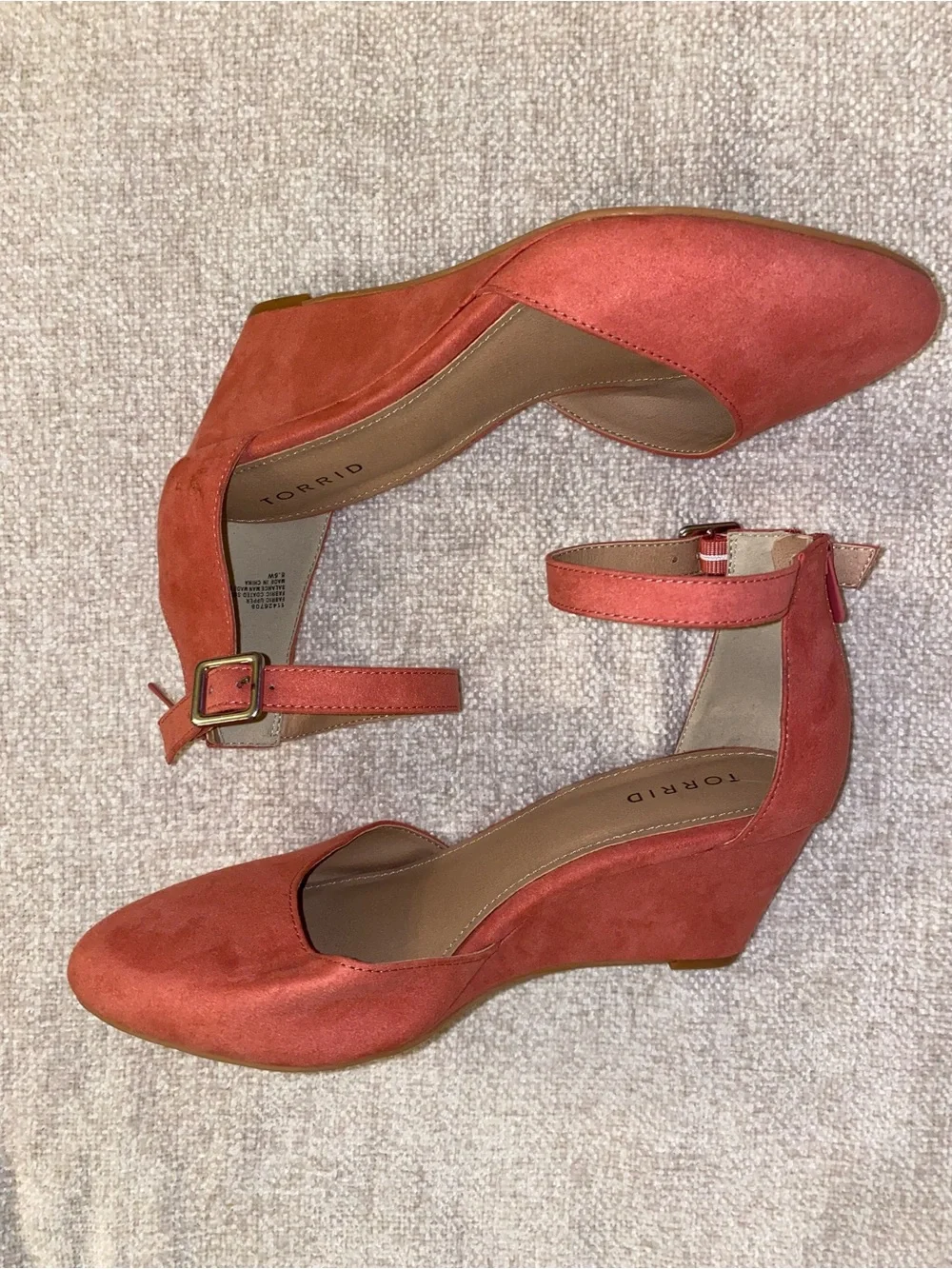 Torrid Coral Pink Faux Suede Wedge Heels 8.5W